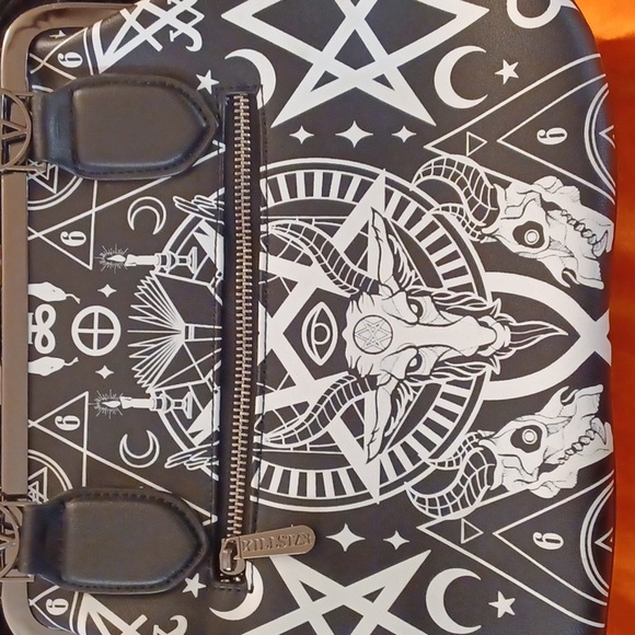 KILLSTAR OCCULT GRAPHIC PENTAGRAM HANDEL HARDWARE KISSLOCK CROSSBODY/SHOULDER - Picture 6 of 16